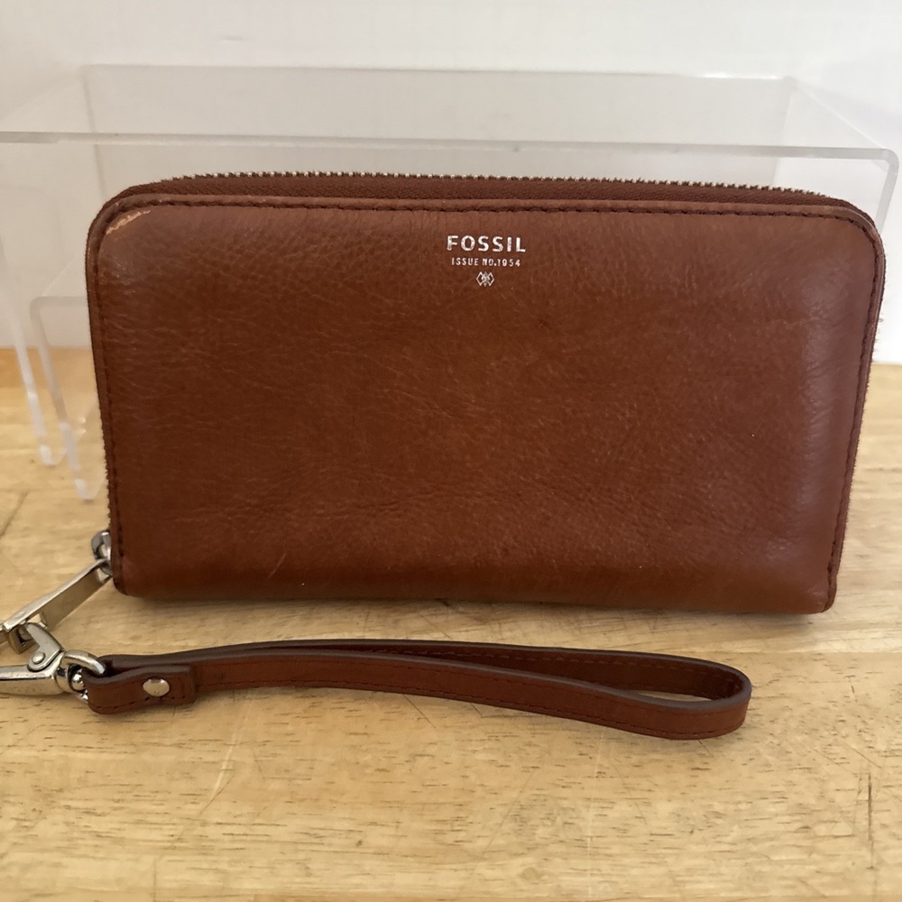 Fossil Zip Around Brown Leather Wallet